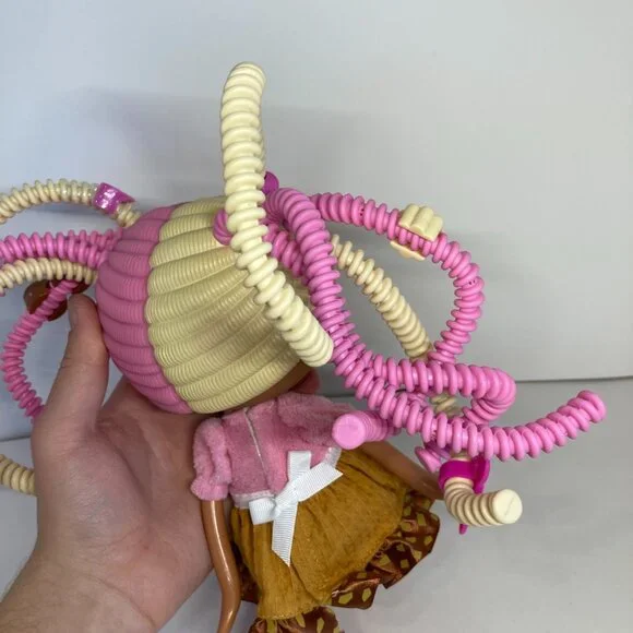 Lalaloopsy Full Size Doll Scoops Waffle Cone Silly Bendable Hair 12" 2010 MGA - Picture 13 of 16